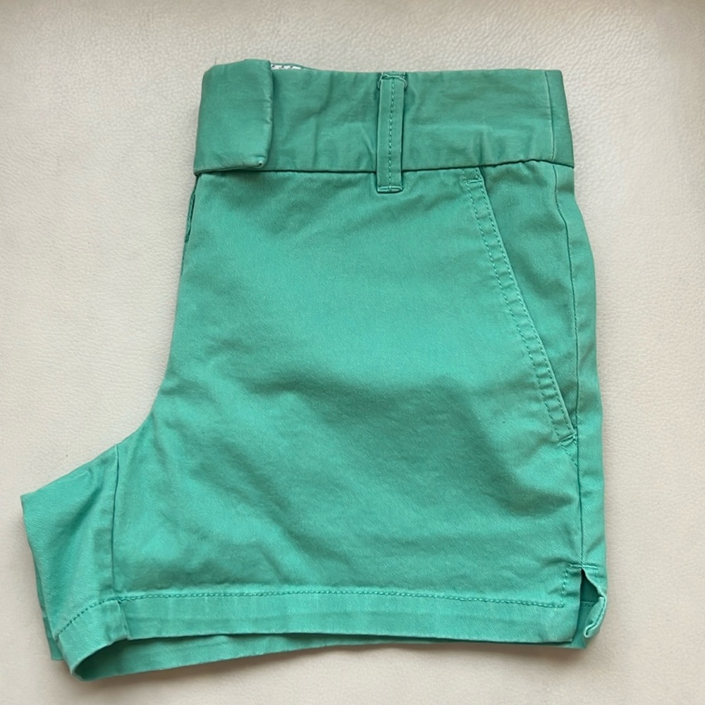LOFT riviera shorts- size 00, barely worn